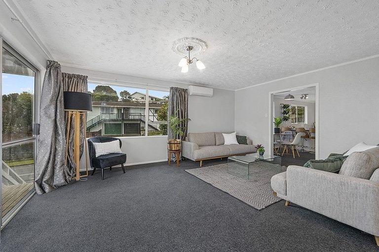 Photo of property in 52 Lord Street, Stokes Valley, Lower Hutt, 5019