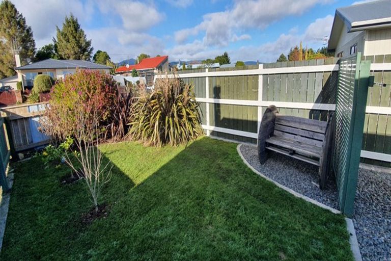 Photo of property in 10 Skye Street, Levin, 5510