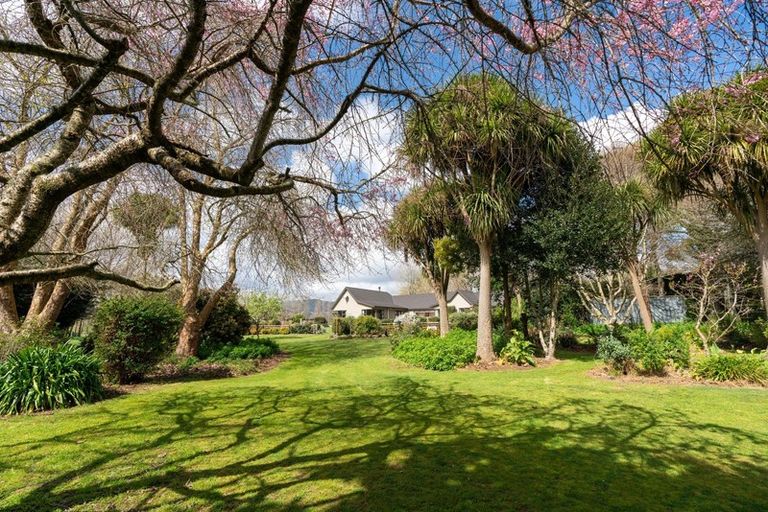 Photo of property in 45 Takapu Road, Manakau, Levin, 5573
