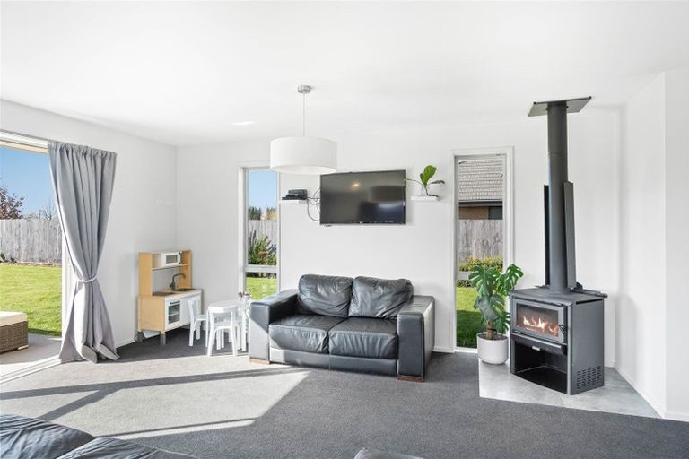 Photo of property in 49 Seymour Drive, Rolleston, 7614