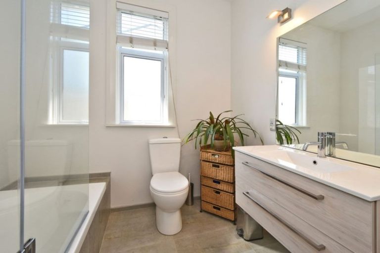 Photo of property in 65 Lonsdale Street, New Brighton, Christchurch, 8083