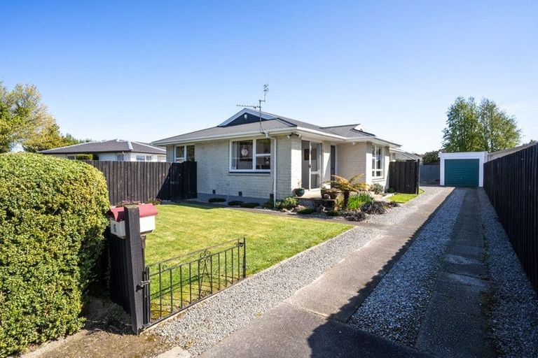 Photo of property in 6 Meldrum Place, Bishopdale, Christchurch, 8051