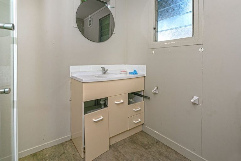 Photo of property in 37 Cook Drive, Whitianga, 3510