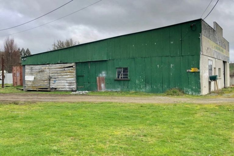 Photo of property in 2526 Rangiwahia Road, Rangiwahia, Kimbolton, 4774