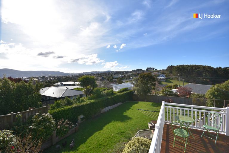 Photo of property in 12 Aytoun Street, Shiel Hill, Dunedin, 9013