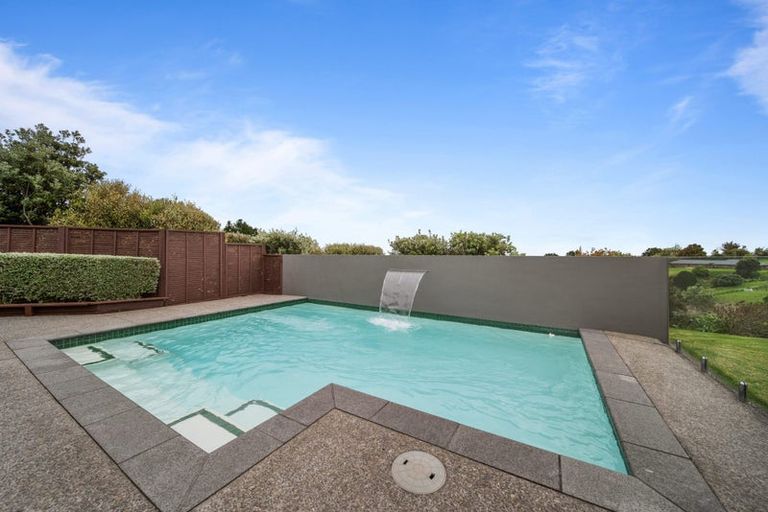 Photo of property in 91 Kaipara Road, Papakura, 2582