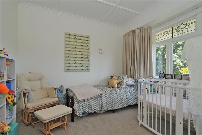 Photo of property in 25 Seatoun Heights Road, Miramar, Wellington, 6022