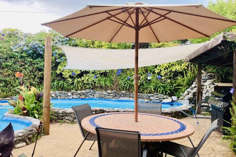 Photo of property in 22 Anarewa Crescent, Kaiteriteri, Motueka, 7197