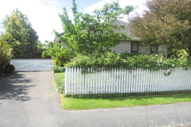 Photo of property in 85 Martin Avenue, Beckenham, Christchurch, 8023