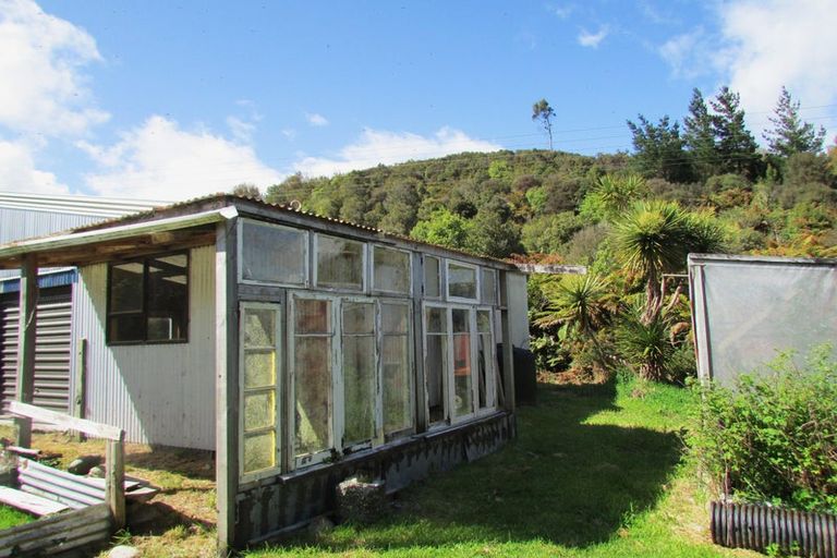 Photo of property in 1712 State Highway 7, Arnold Valley, Dobson, 7872