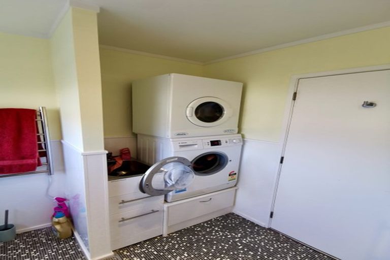 Photo of property in 20b Invercargill Drive, Kelson, Lower Hutt, 5010