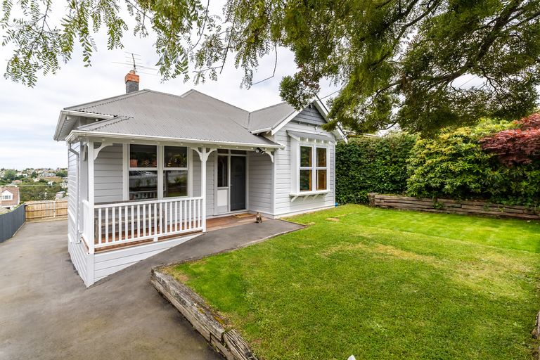 Photo of property in 33 Stanley Street, Kenmure, Dunedin, 9011