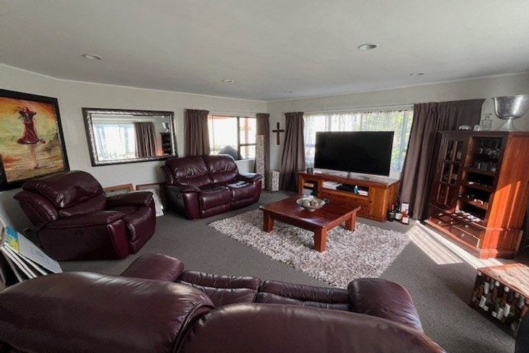 Photo of property in 5 Nicholas Road, Somerville, Auckland, 2014