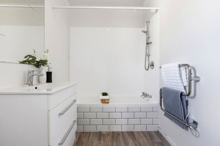 Photo of property in 83 Heath Street, St Andrews, Hamilton, 3200