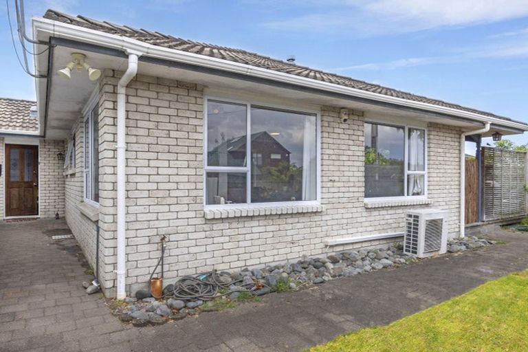 Photo of property in 11 Te Hatepe Avenue, Taupo, 3330