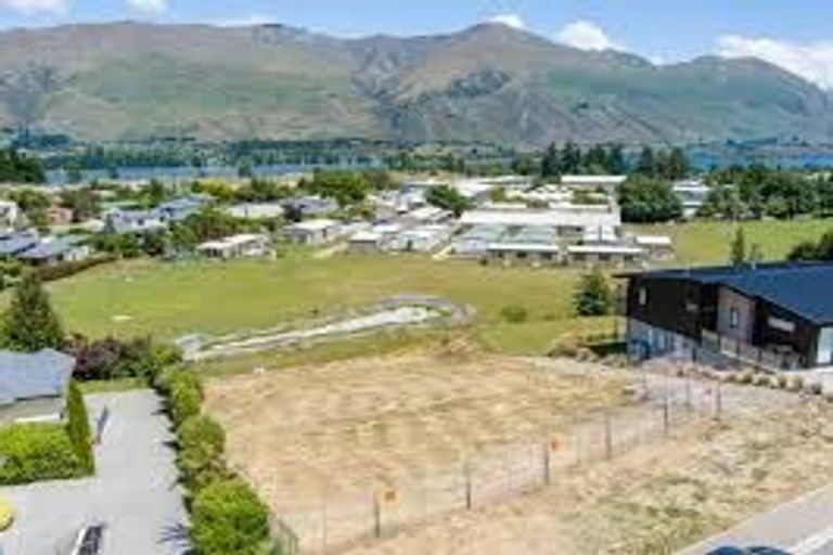 Photo of property in 46 Kings Drive, Wanaka, 9305