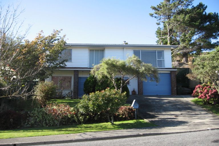 Photo of property in 17 Robson Street, Stokes Valley, Lower Hutt, 5019