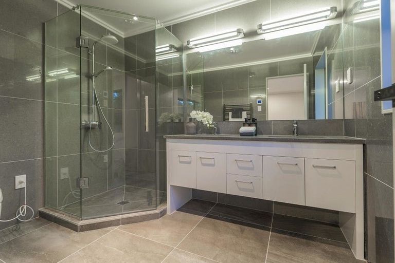 Photo of property in 31 Drumbuoy Drive, Flat Bush, Auckland, 2019