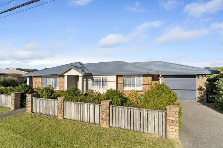 Photo of property in 114a Arawhata Road, Paraparaumu, 5032