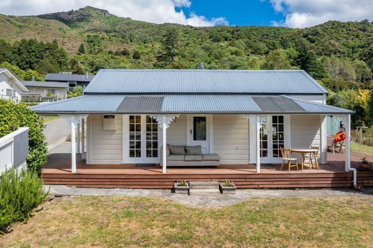 Photo of property in 13e Main Rd Havelock, Havelock, 7100