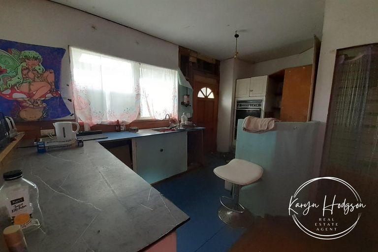 Photo of property in 184 Paparoa Station Road, Paparoa, 0571