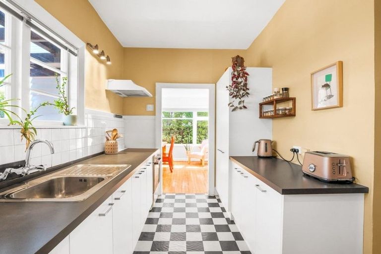 Photo of property in 27 Hillier Place, Spreydon, Christchurch, 8024