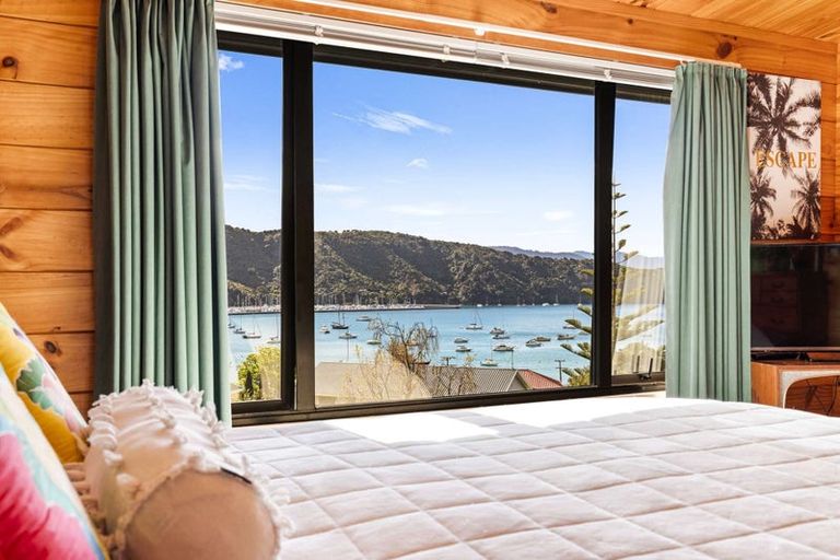 Photo of property in 9a Finlay Grove, Waikawa, Picton, 7220