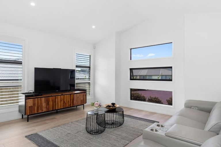 Photo of property in 38 Puhirake Crescent, Pyes Pa, Tauranga, 3112