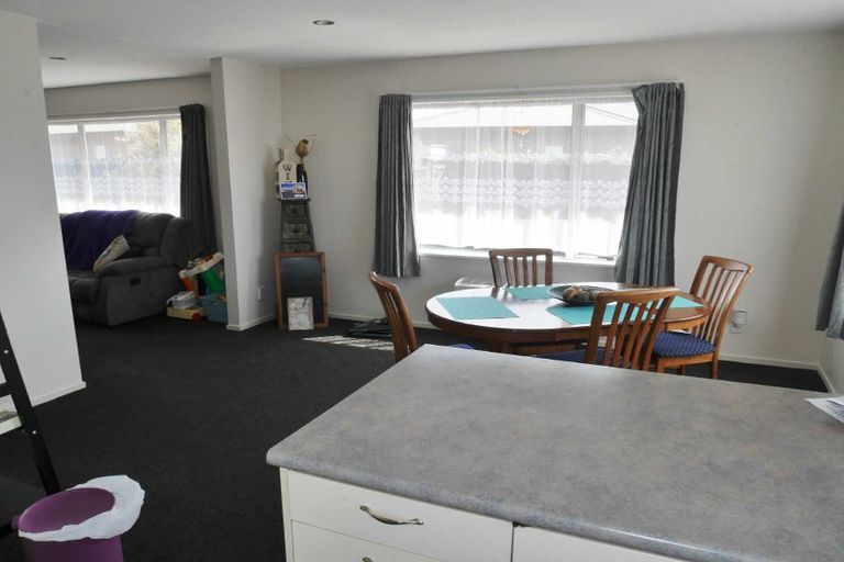 Photo of property in 22 Thistledown Place, Woolston, Christchurch, 8062