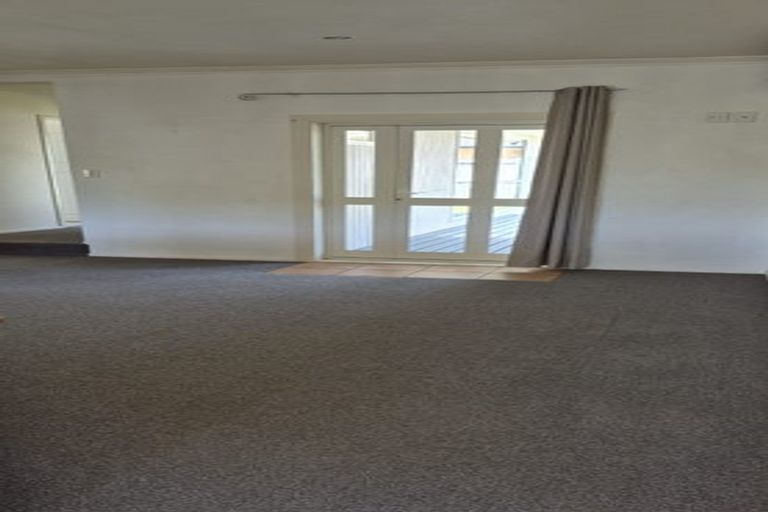 Photo of property in 22 Valley Road, Pukekohe, 2120