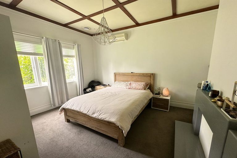 Photo of property in 189 Titirangi Road, Titirangi, Auckland, 0604