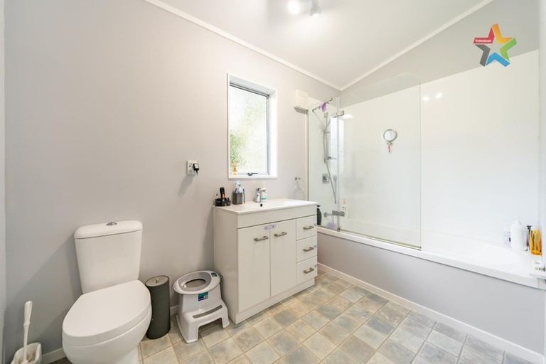 Photo of property in 34 Fenchurch Grove, Stokes Valley, Lower Hutt, 5019