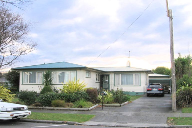 Photo of property in 15 Arnold Street, Onekawa, Napier, 4110