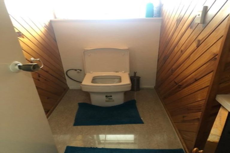 Photo of property in 6 Suwyn Place, Weymouth, Auckland, 2103