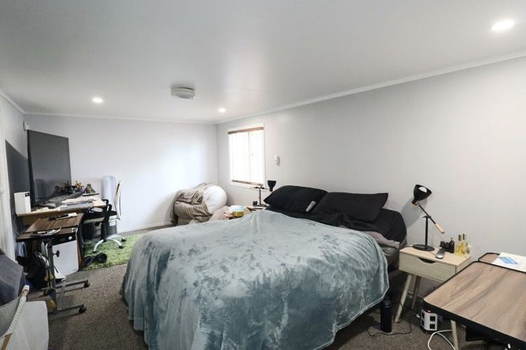 Photo of property in 182 Old Titirangi Road, Titirangi, Auckland, 0604