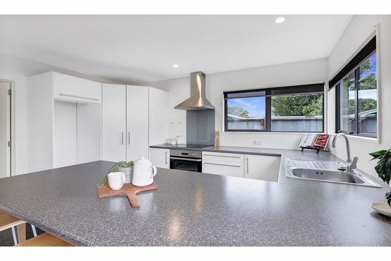 Photo of property in 2/49 Castletown Place, New Brighton, Christchurch, 8083