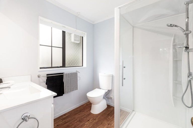 Photo of property in 76a Winara Avenue, Waikanae, 5036