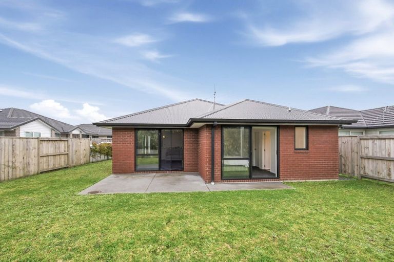 Photo of property in 93 Hills View Drive, Papamoa, 3118