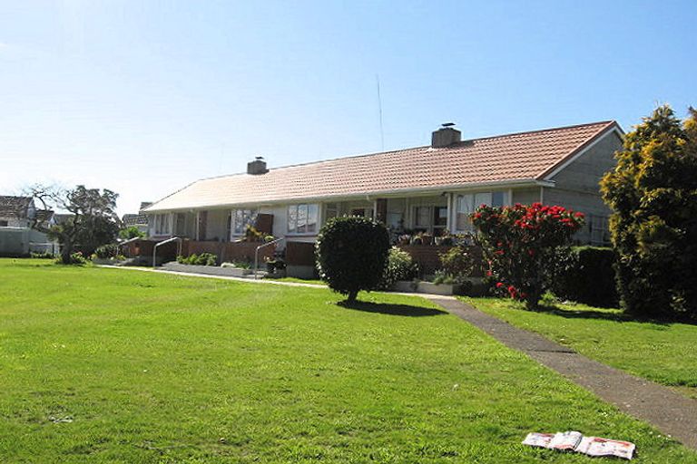 Photo of property in 29-32 Stonehaven Crescent, West End, Palmerston North, 4412