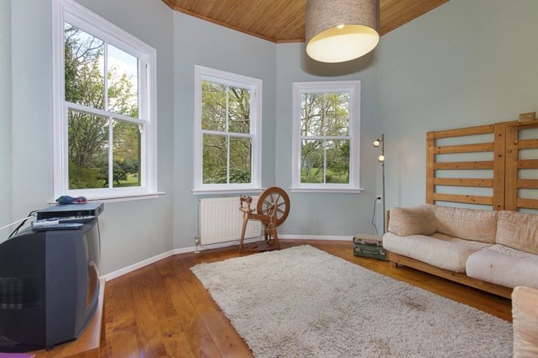 Photo of property in 100 Brewster Road, Pukekawa, Tuakau, 2696