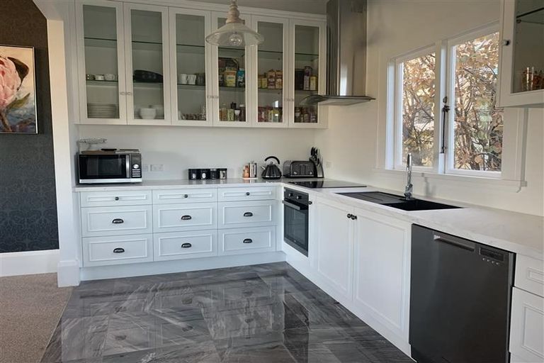 Photo of property in 10 Moana Crescent, Musselburgh, Dunedin, 9013