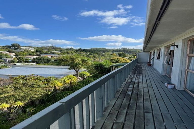 Photo of property in 1/46 Lyons Avenue, Murrays Bay, Auckland, 0630