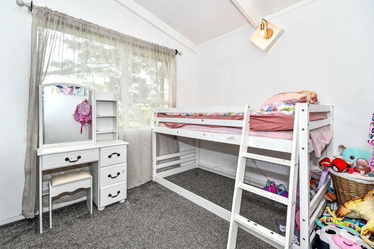 Photo of property in 13 Lismore Place, Papatoetoe, Auckland, 2025