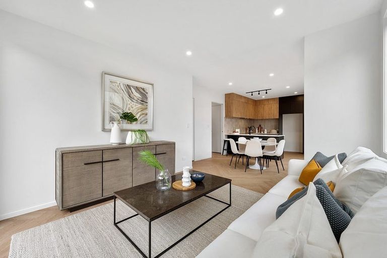 Photo of property in 7/8 Bennett Road, Pakuranga, Auckland, 2010