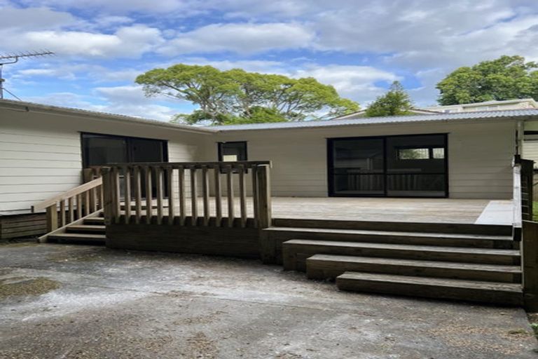 Photo of property in 2/45 Castleton Street, Birkdale, Auckland, 0626