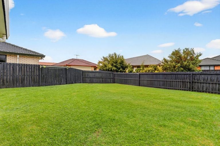 Photo of property in 31 Magnolia Drive, Waiuku, 2123