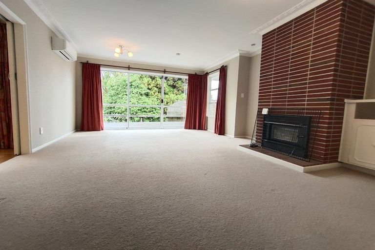 Photo of property in 22 Pine Terrace, Howick, Auckland, 2014