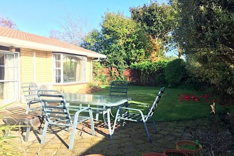 Photo of property in 56 Parkstone Avenue, Ilam, Christchurch, 8041