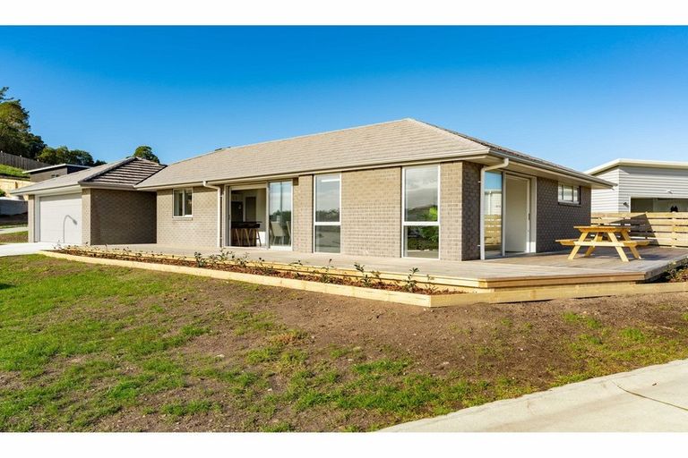 Photo of property in 26 Northcoast Place, Mangawhai Heads, Mangawhai, 0505