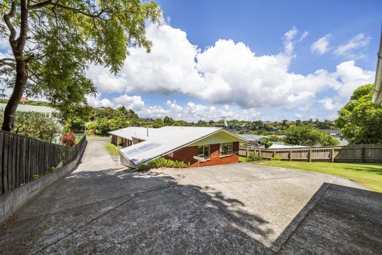 Photo of property in 36 Cumberland Street, Merrilands, New Plymouth, 4312